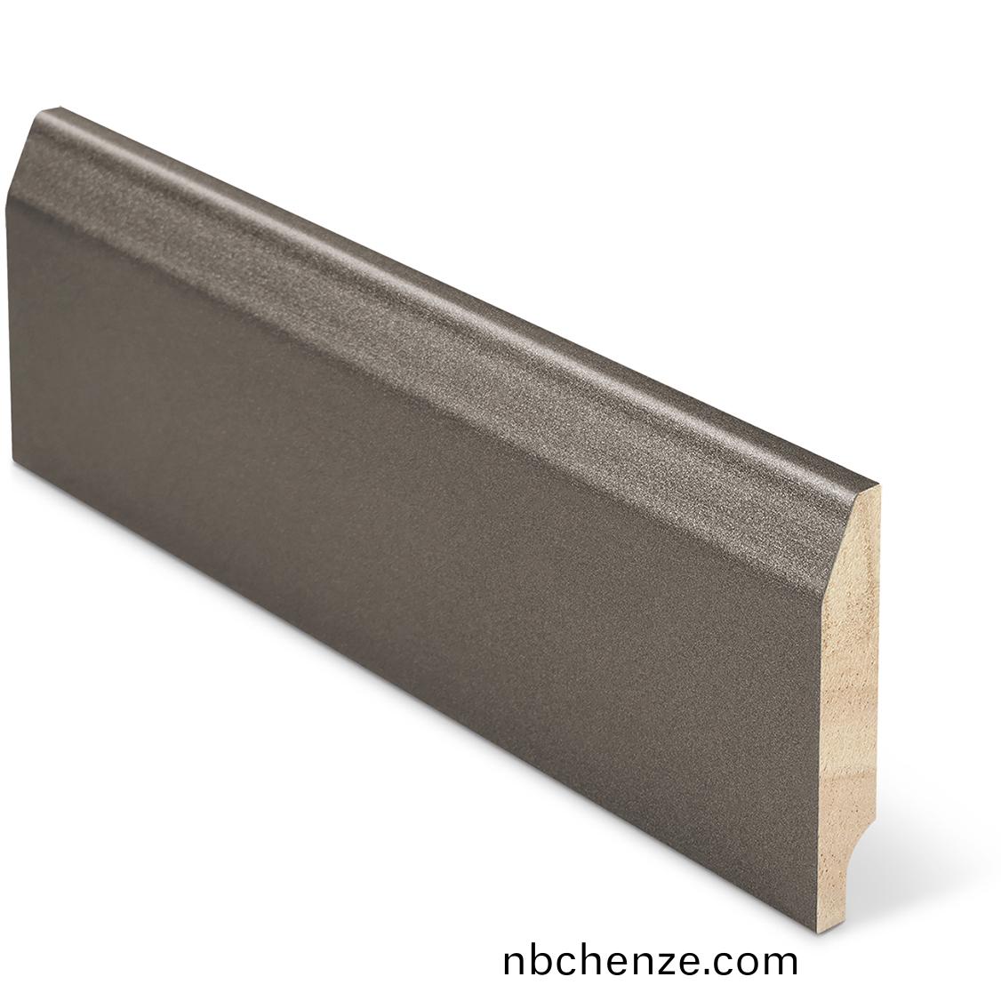 油(you)漆(qi)欵踢腳(jiao)線